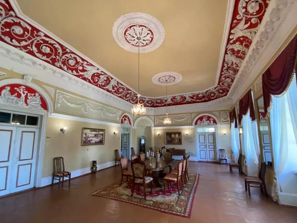 travel program image