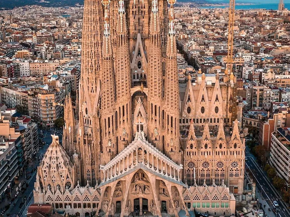 travel program image
