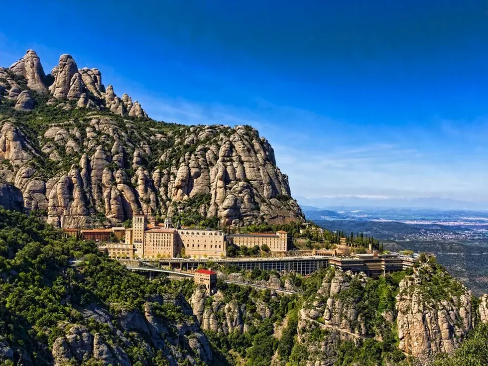 travel program image