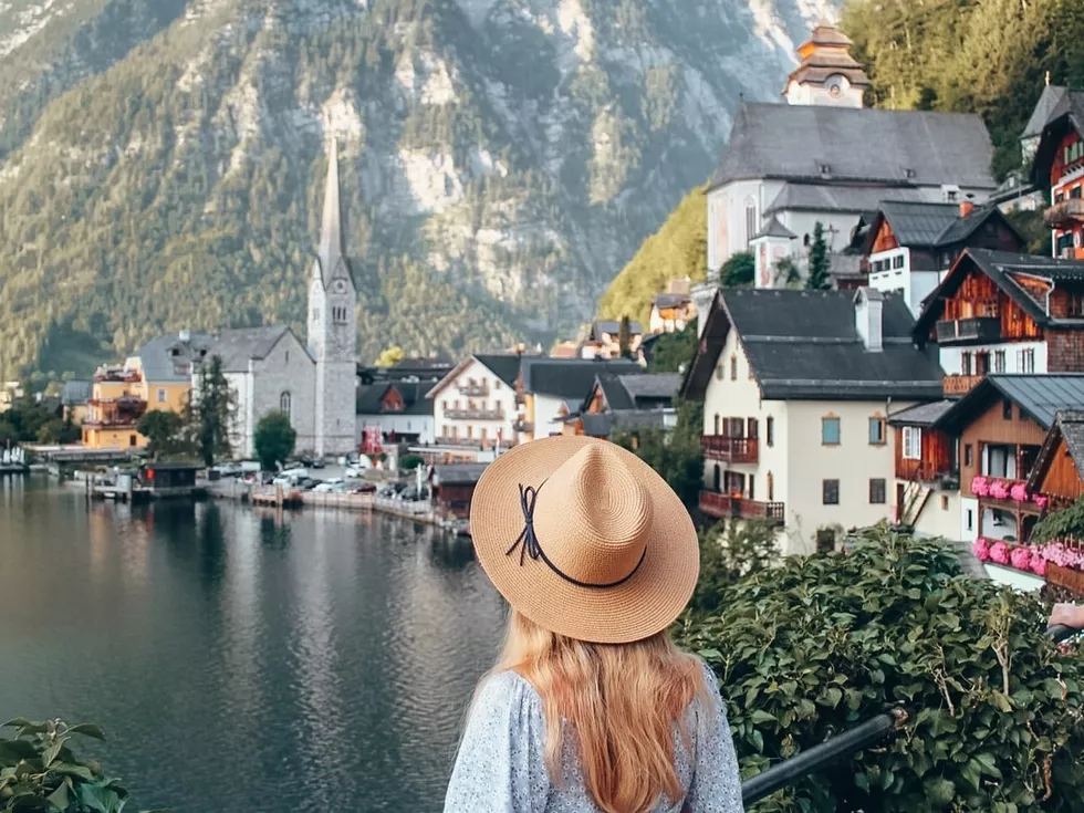 travel program image