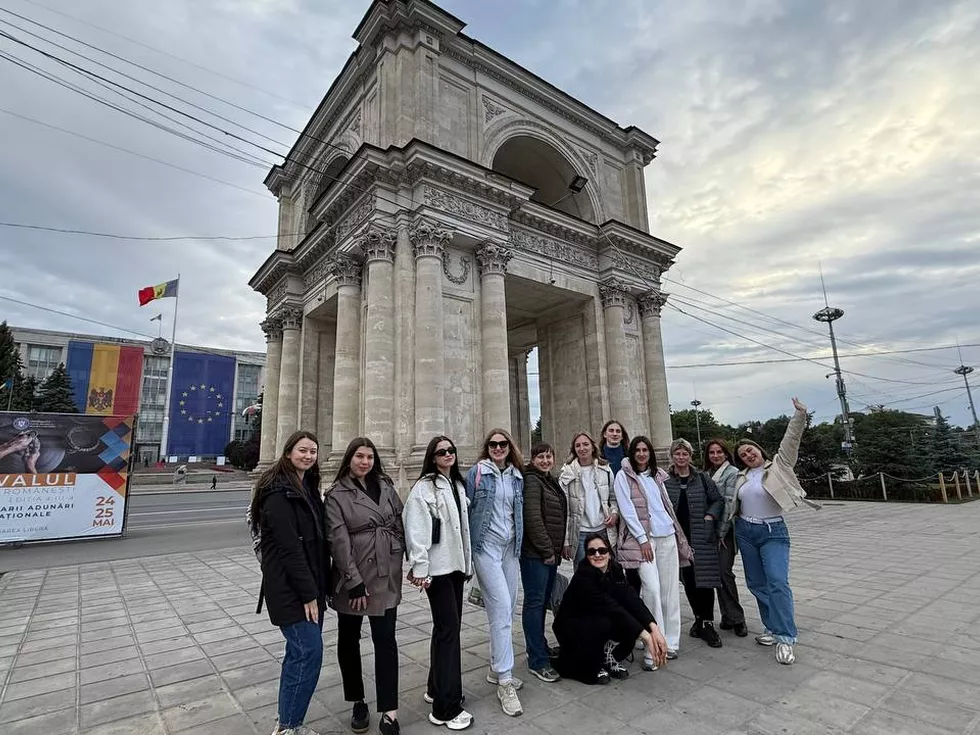 travel program image