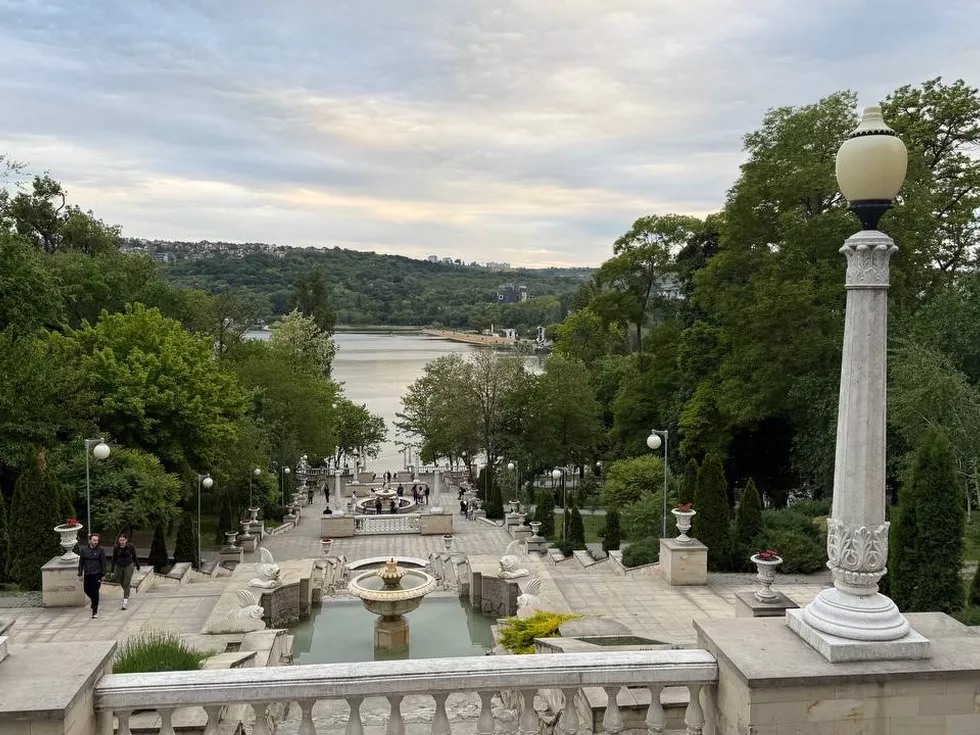 travel program image