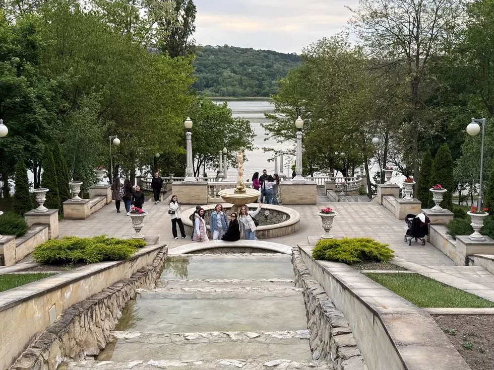 travel program image