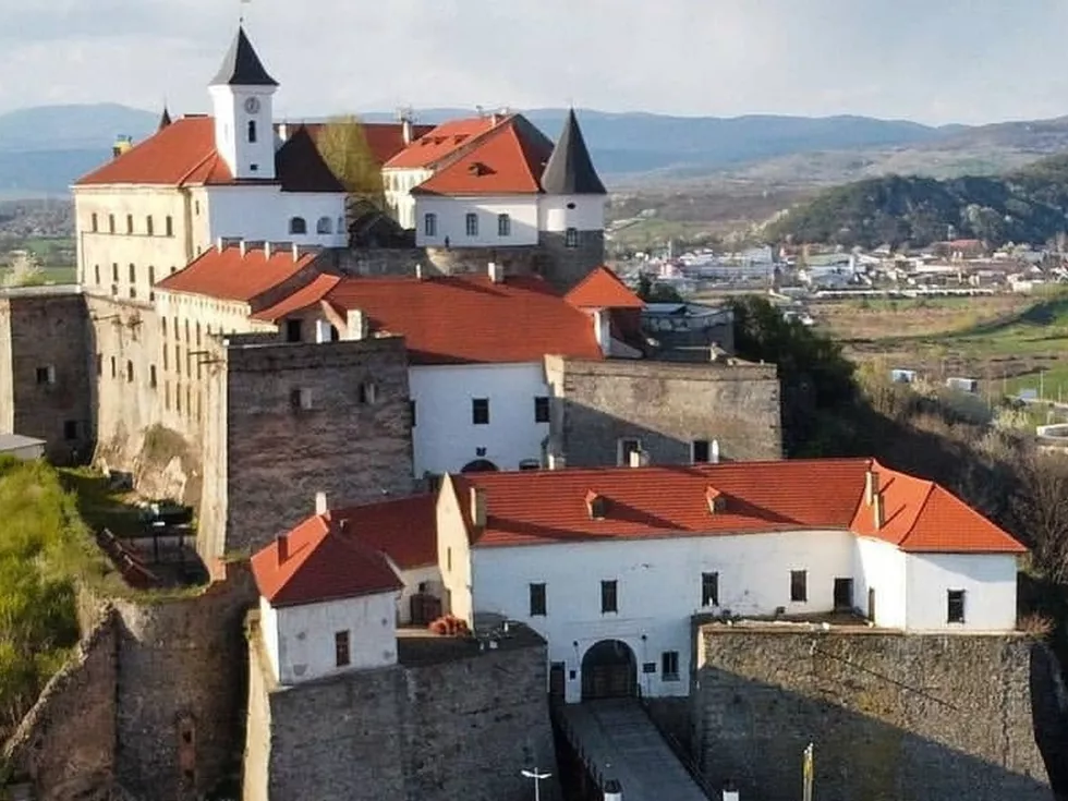 travel program image