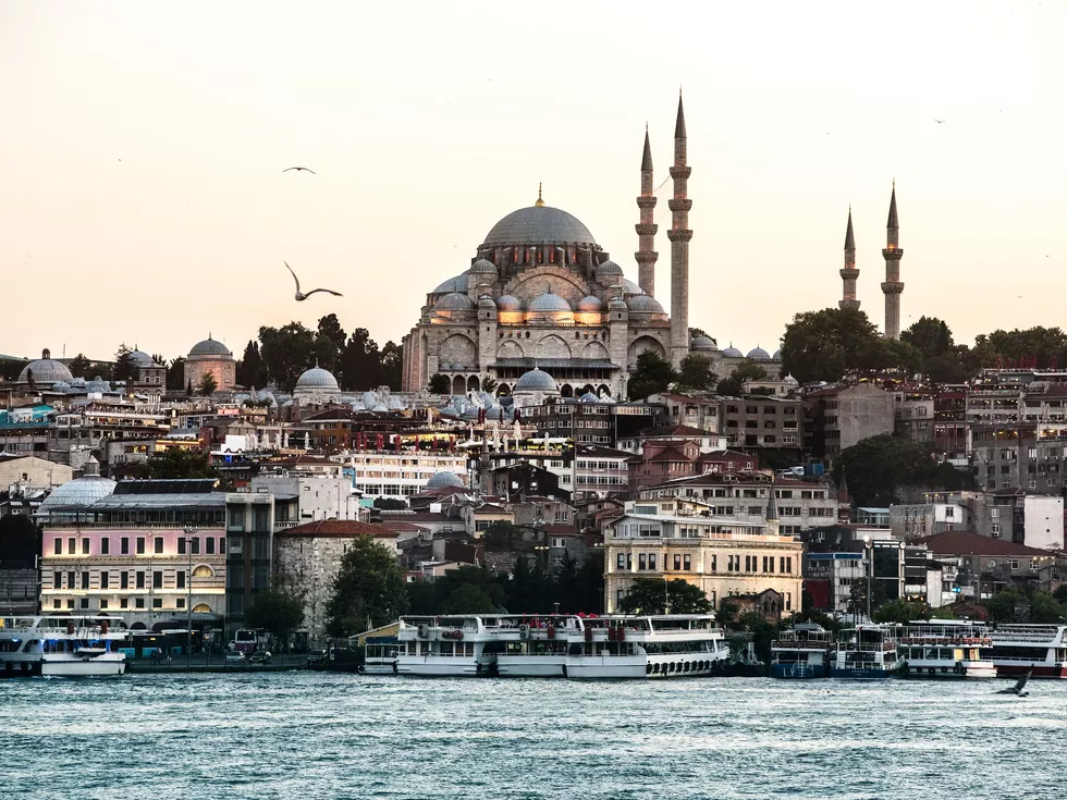travel program image