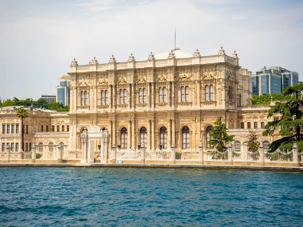 travel program image