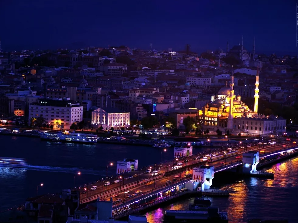 travel program image
