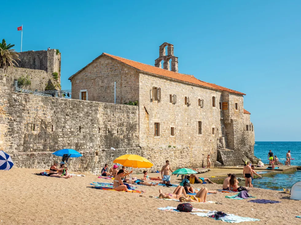 travel program image