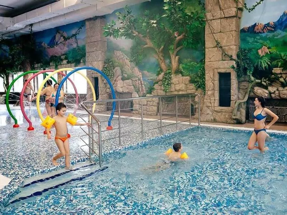 travel program image