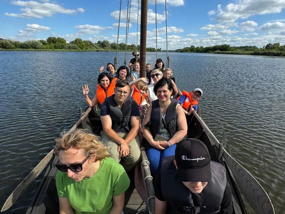 travel program image