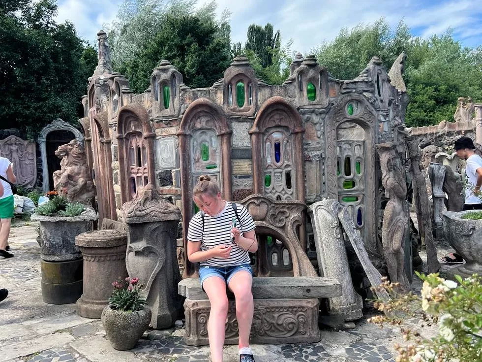 travel program image
