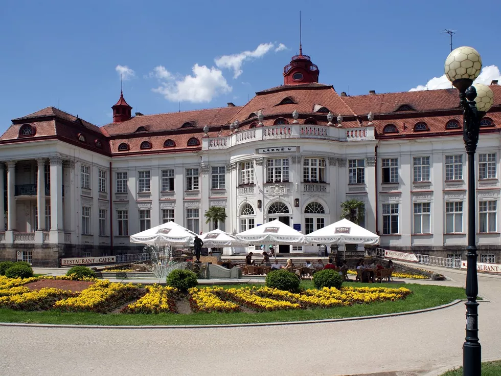 travel program image