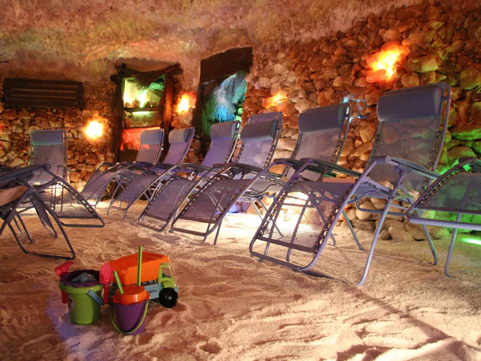 travel program image