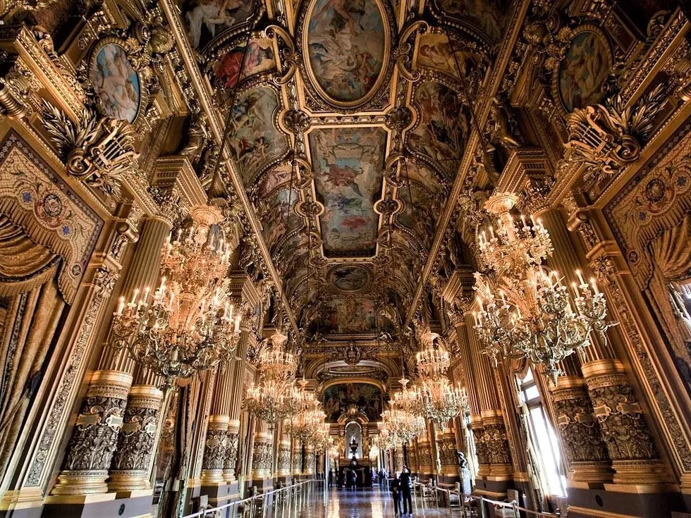 travel program image