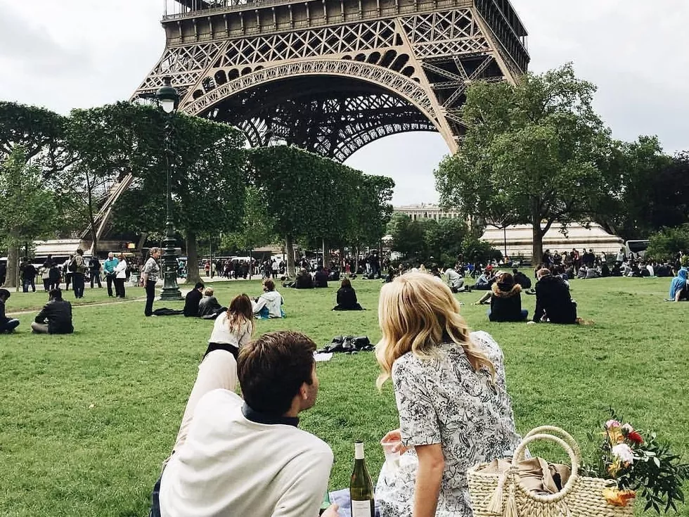 travel program image