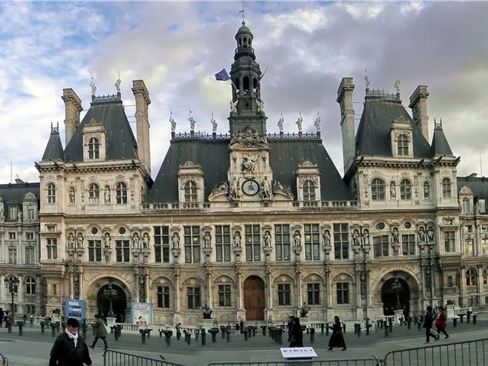 travel program image