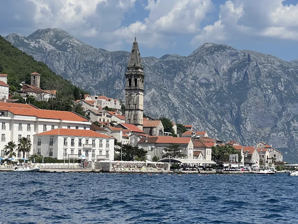 travel program image