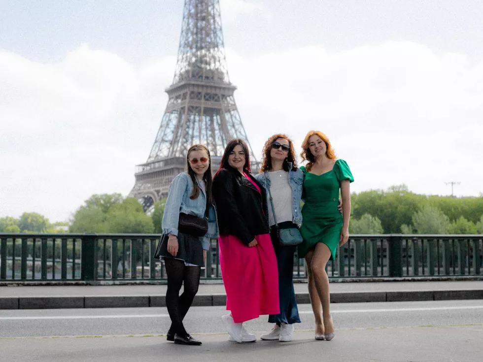 travel program image