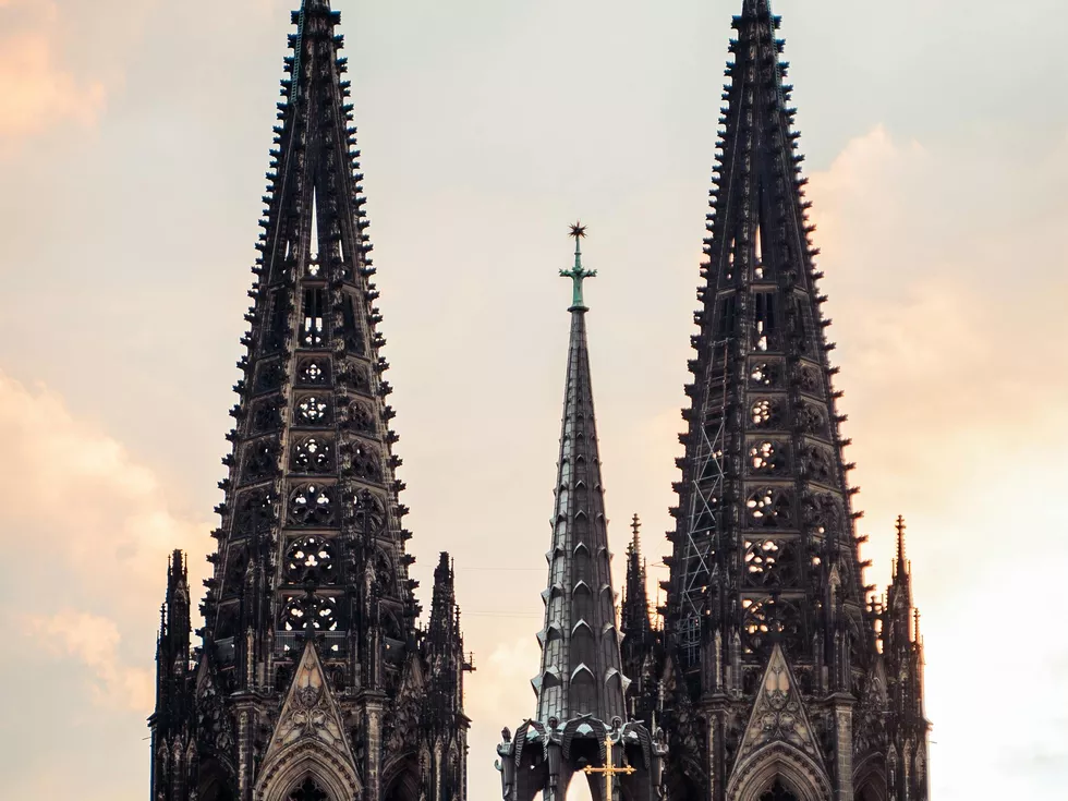 travel program image