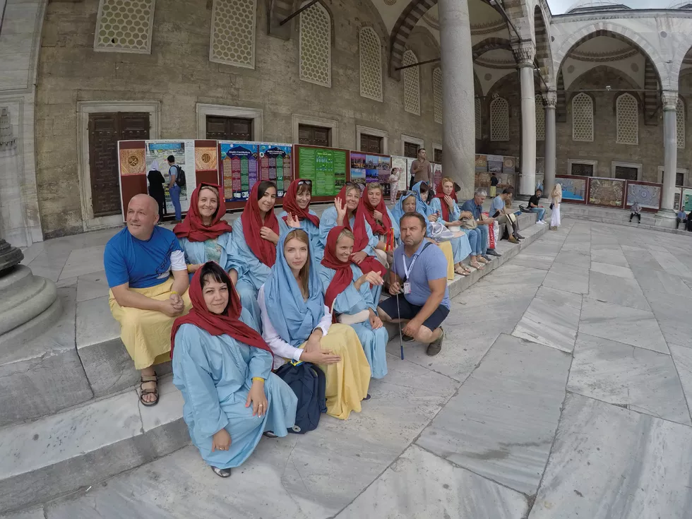 travel program image