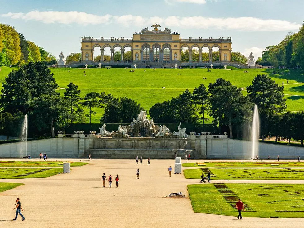 travel program image