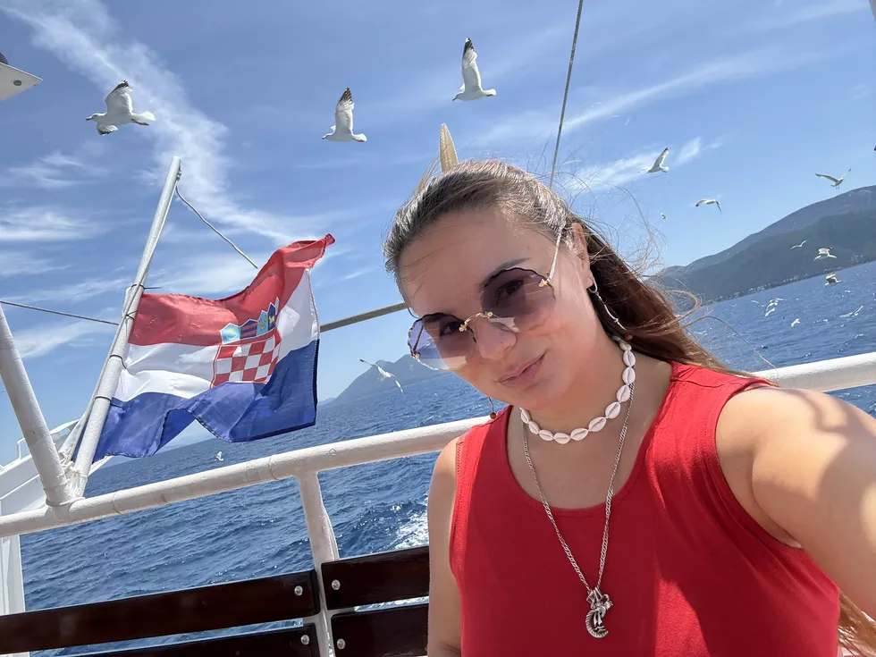 travel program image