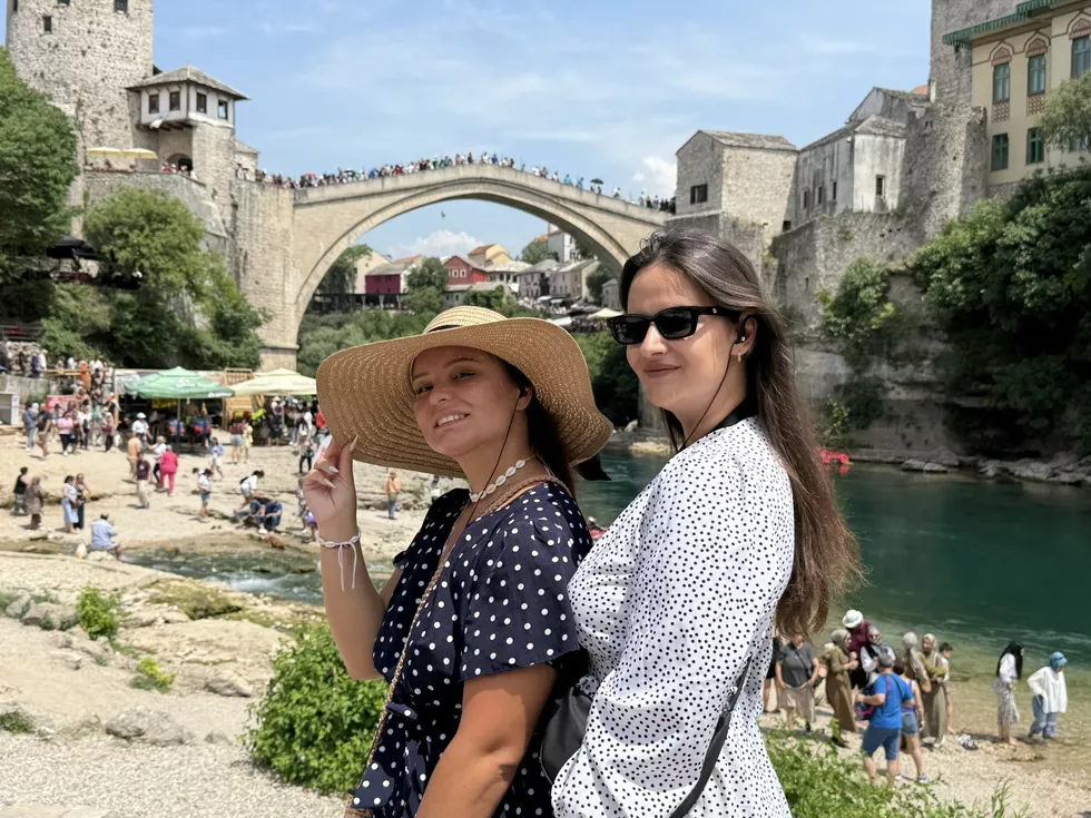 travel program image