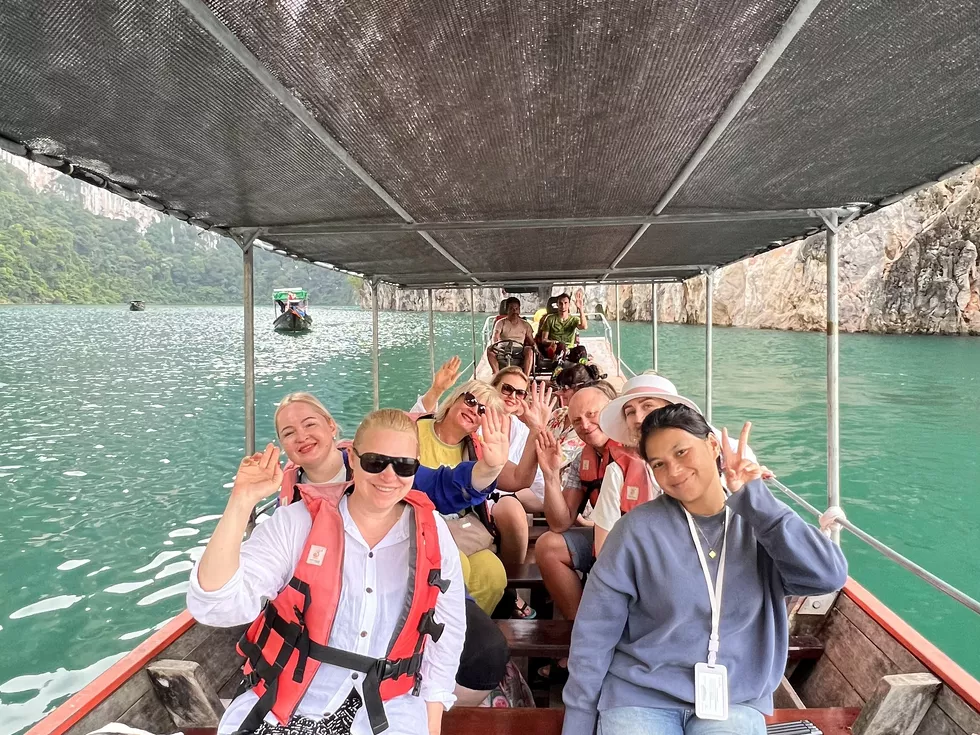 travel program image