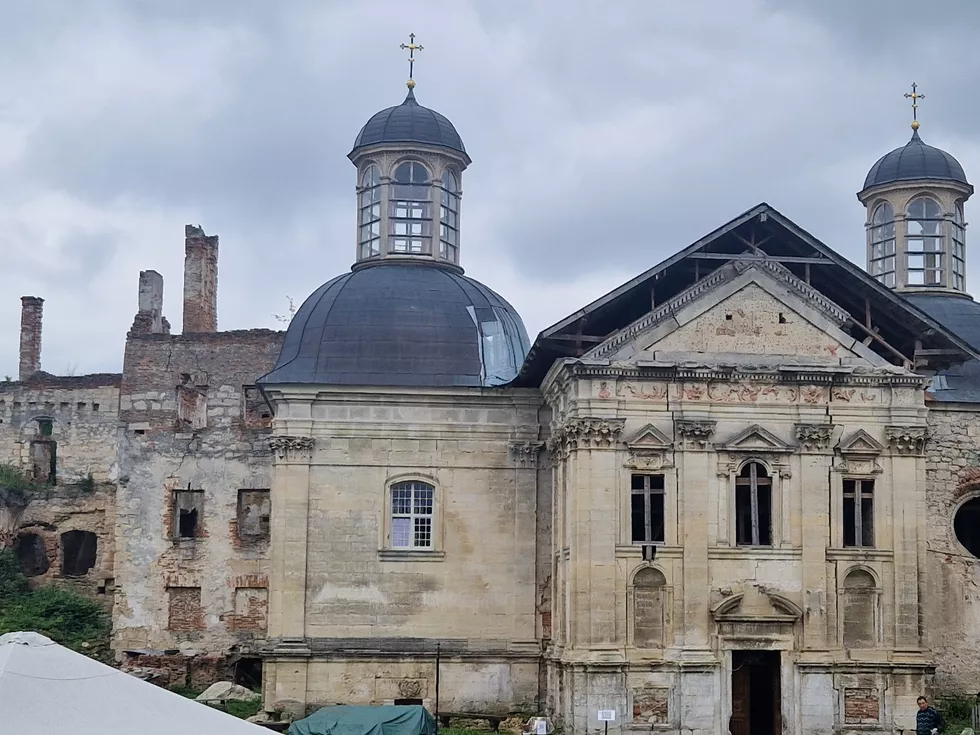 travel program image