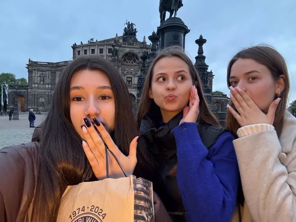 travel program image