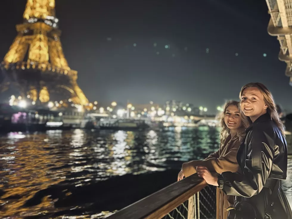 travel program image