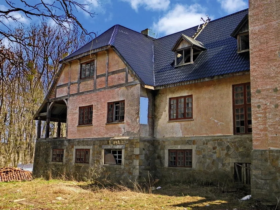 travel program image