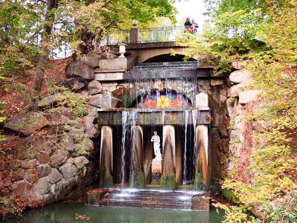 travel program image