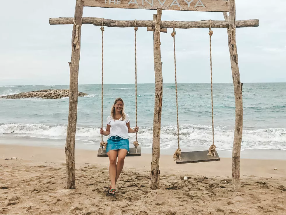 travel program image