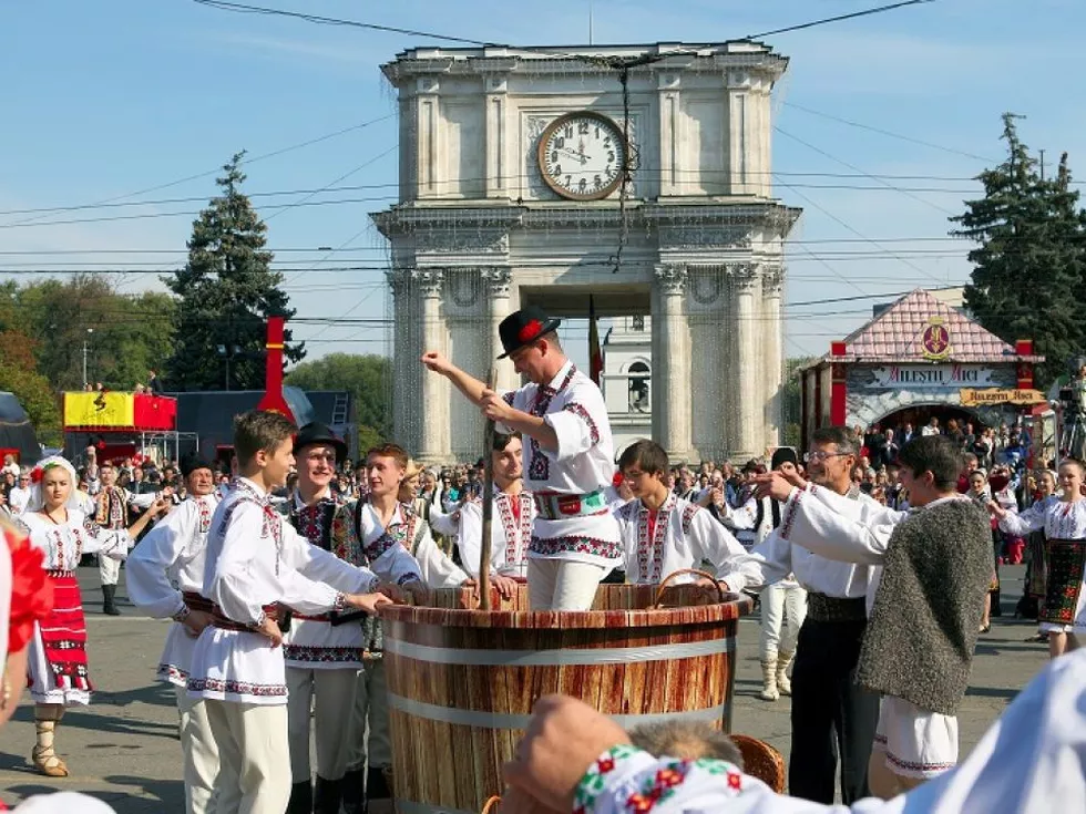 travel program image