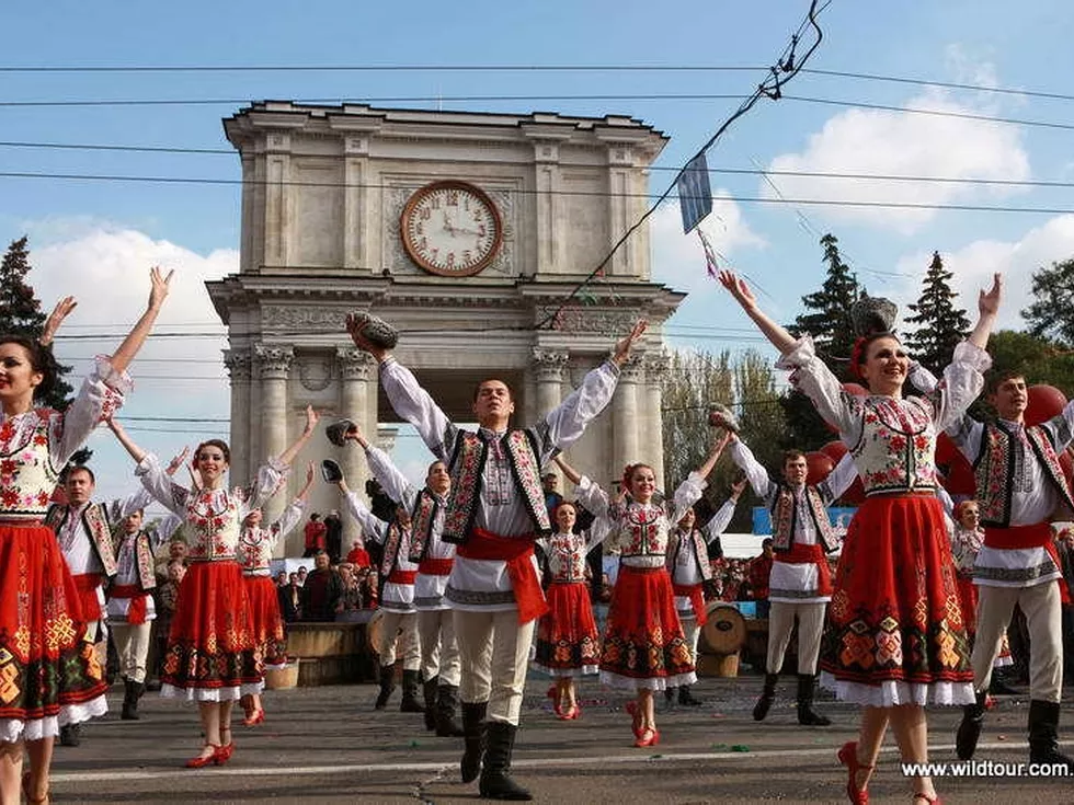 travel program image
