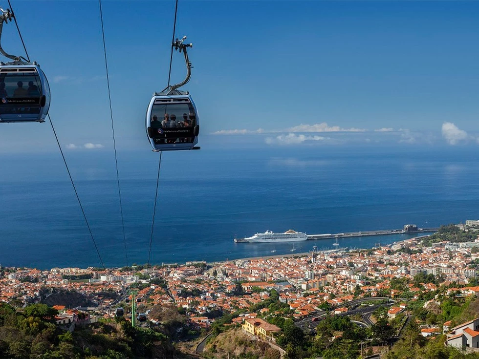 travel program image