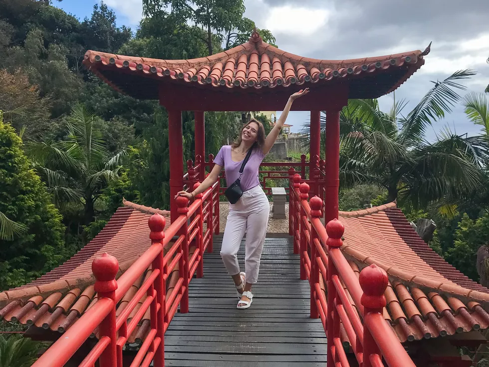 travel program image