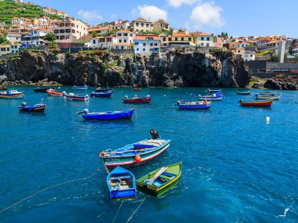 travel program image