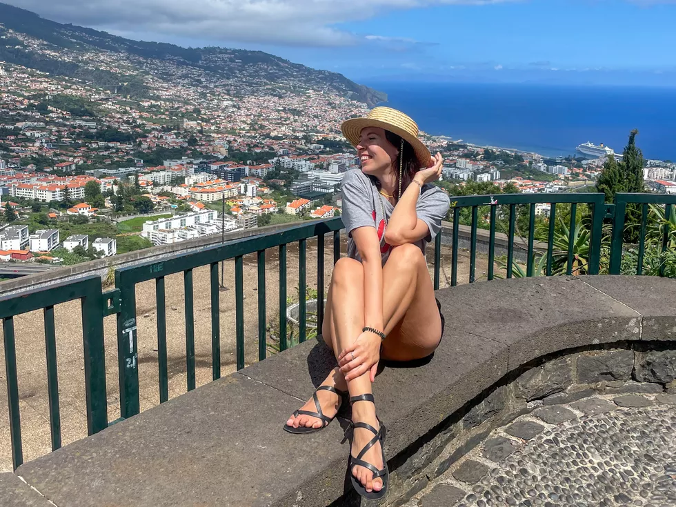 travel program image