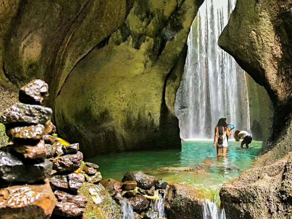 travel program image