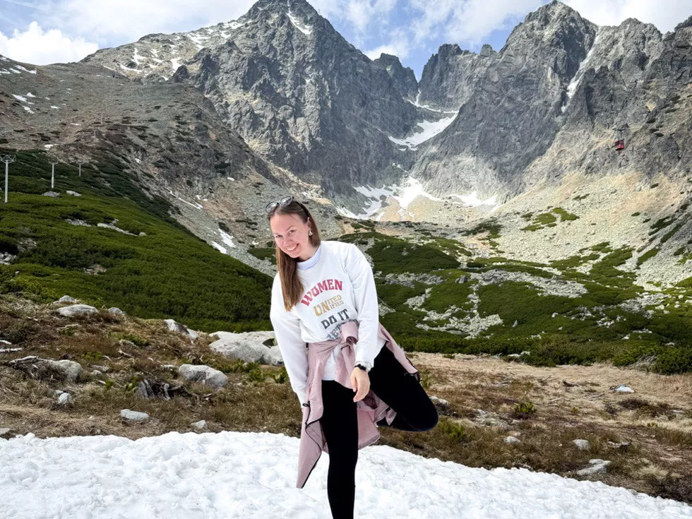 travel program image