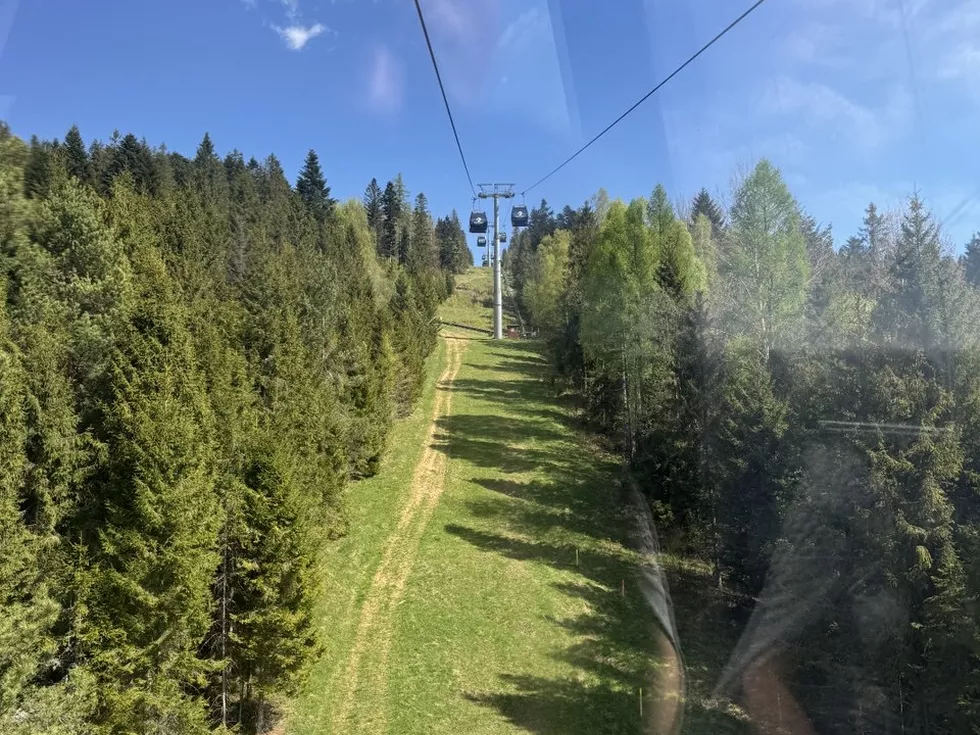 travel program image