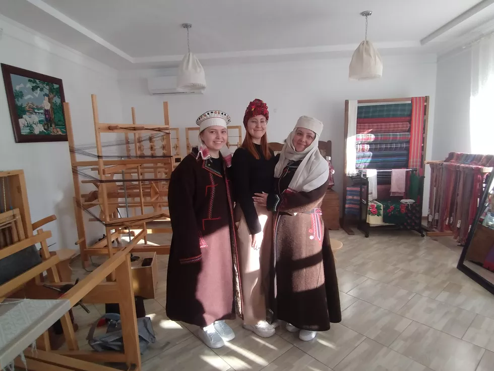 travel program image