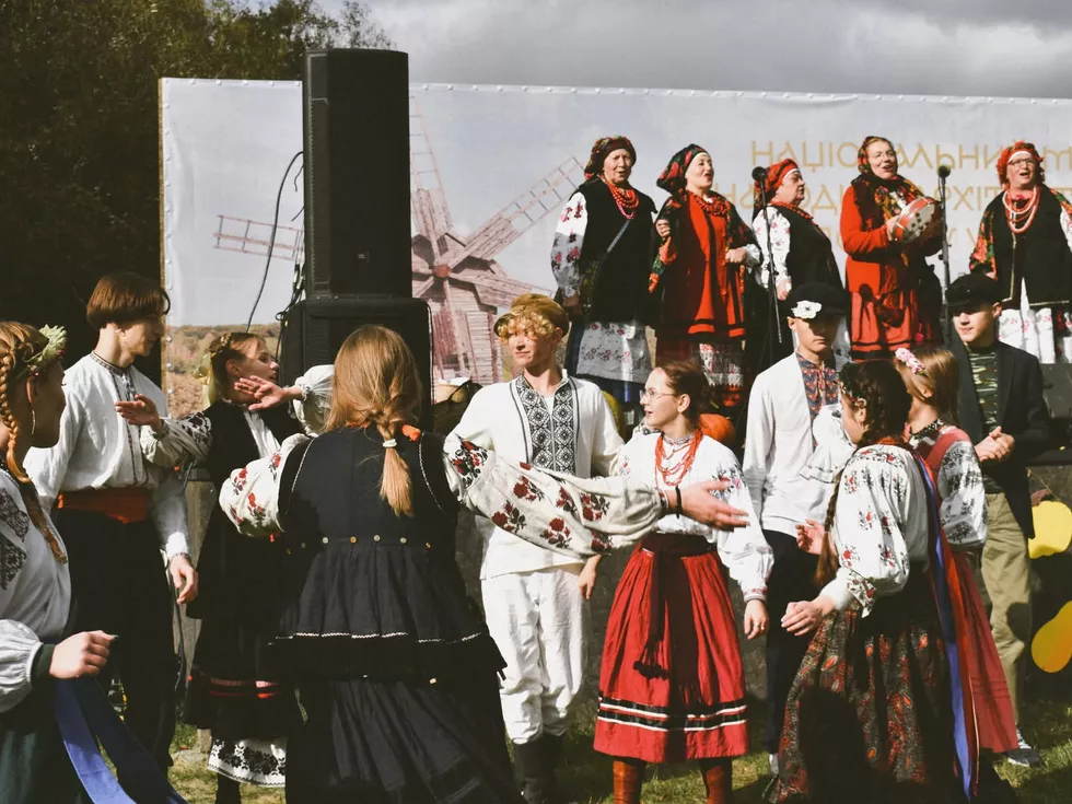 travel program image