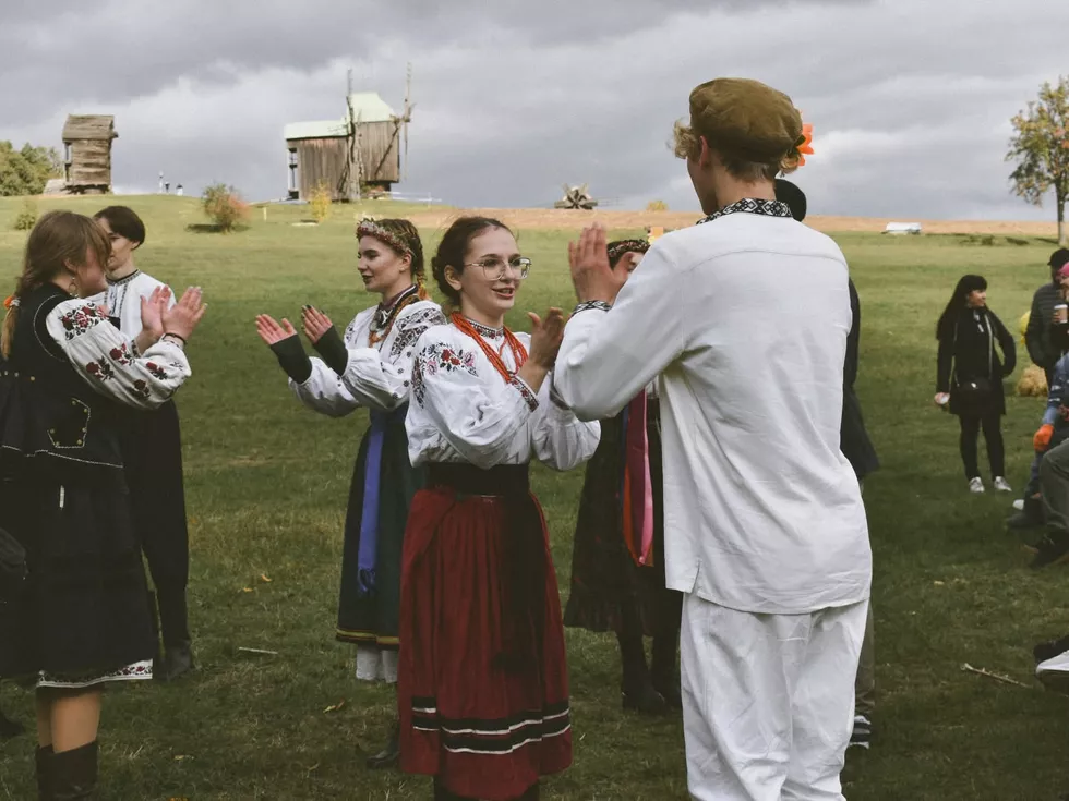 travel program image