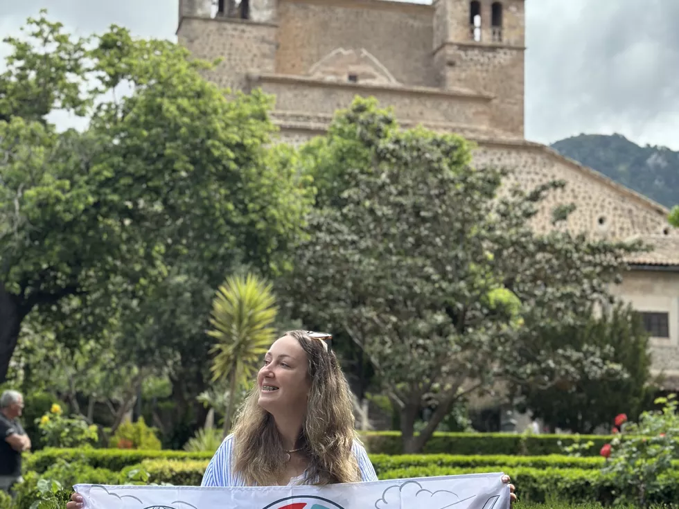 travel program image