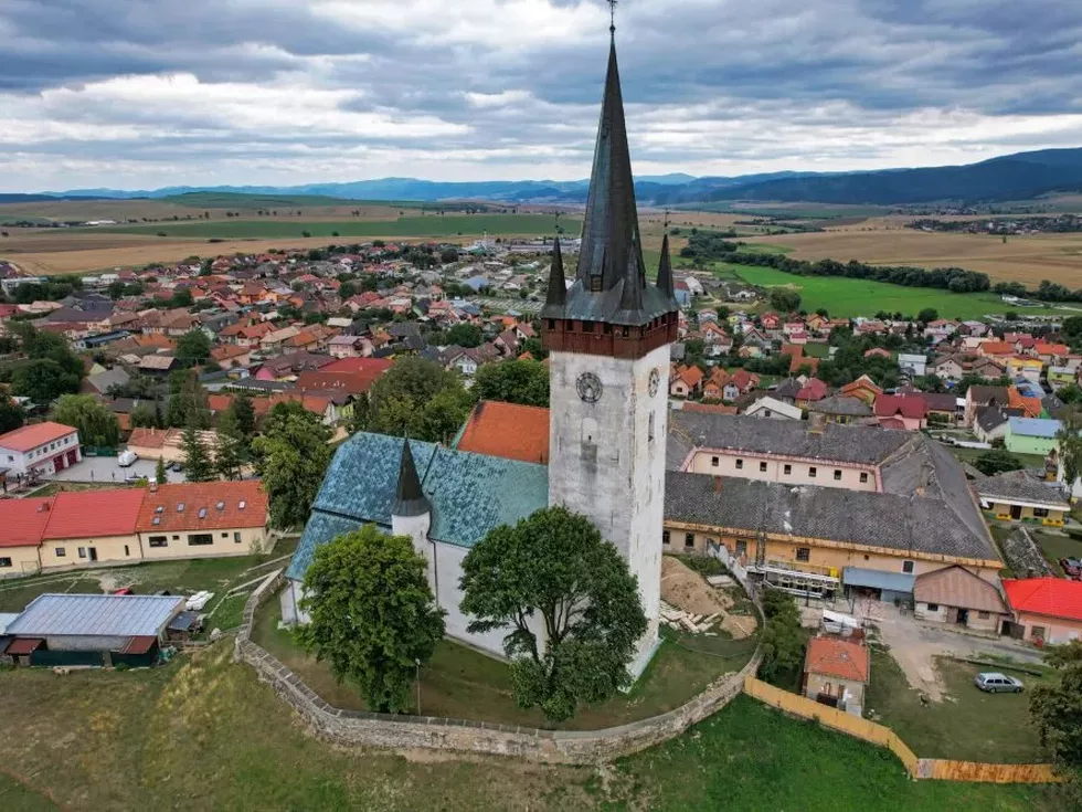 travel program image