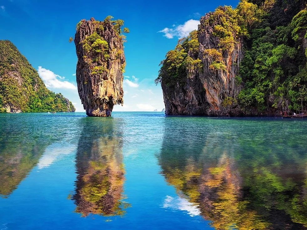 travel program image