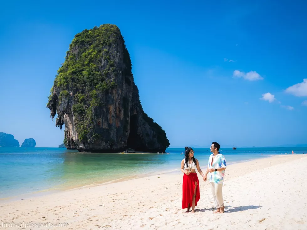 travel program image